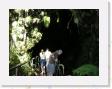 DSCN3608 * descending in Thurston Lava Tube * 2288 x 1712 * (738KB)