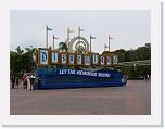 P1070051 * Entrance of Disneyland, on the Right is Magic Kingdom and on the left is California Adventure * 2048 x 1536 * (1.47MB)